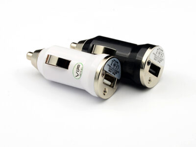 AUTO PUNJAČ ORIG USB 1A AA