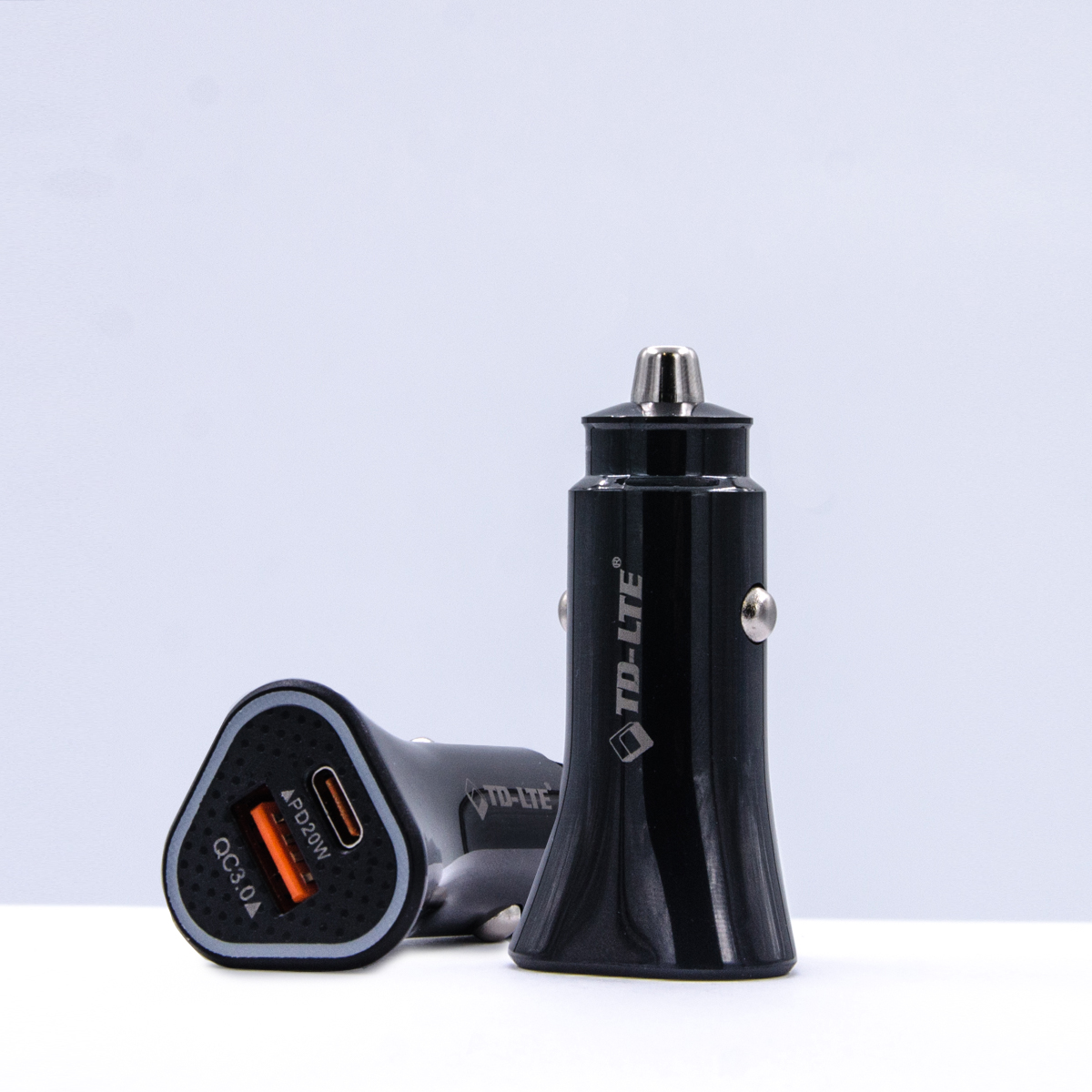 AUTO PUNJAČ TD-PC202 20W/3A POWERFUL CRNI